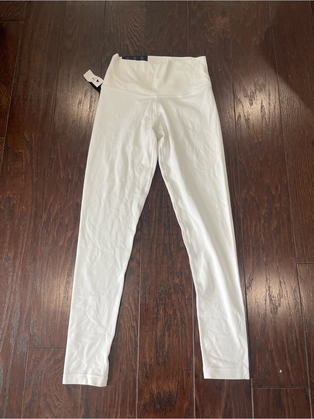 Aritzia TNA BUTTER Atmosphere White hi-rise 7/8 length fit Women Size Small NEW